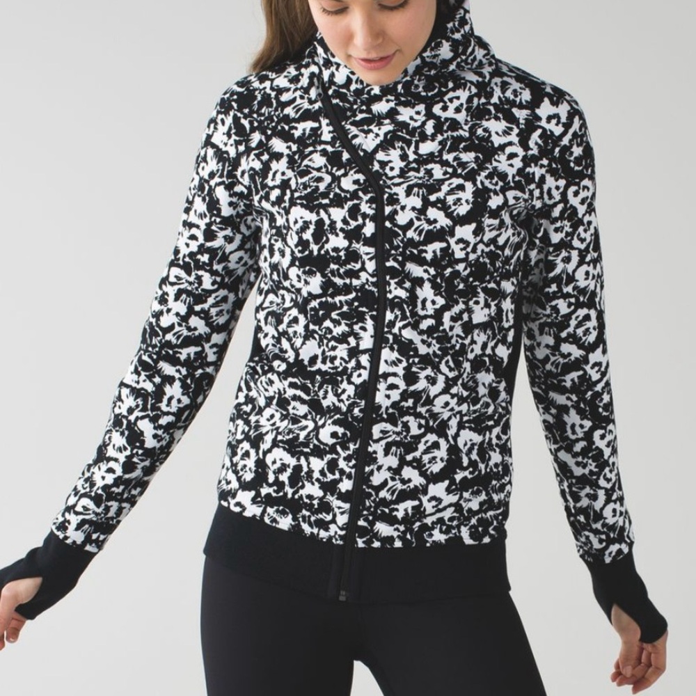 Lululemon Cozy cuddle up jacket size 2